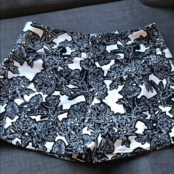 Floral skort - Picture 4 of 5